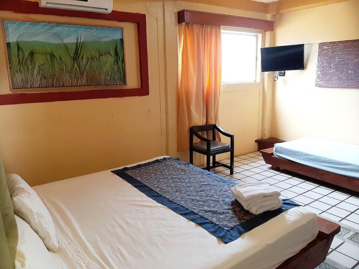 Hostal Vallarta Suites Puerto Vallarta Kültér fotó